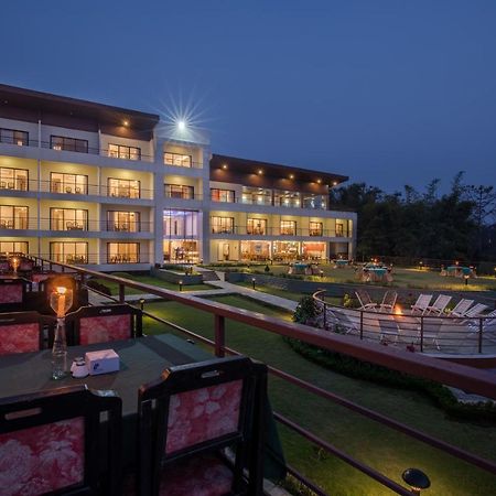 Park Safari Resort Sauraha Zewnętrze zdjęcie