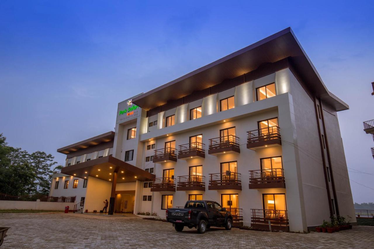 Park Safari Resort Sauraha Zewnętrze zdjęcie