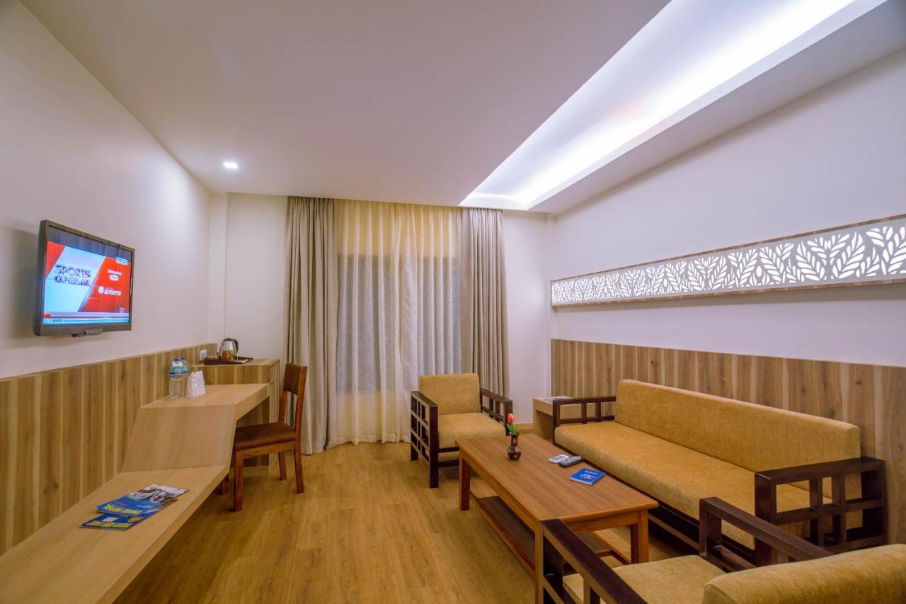 Park Safari Resort Sauraha Zewnętrze zdjęcie