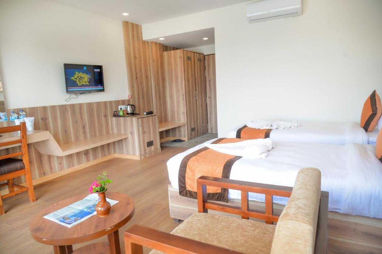 Park Safari Resort Sauraha Zewnętrze zdjęcie