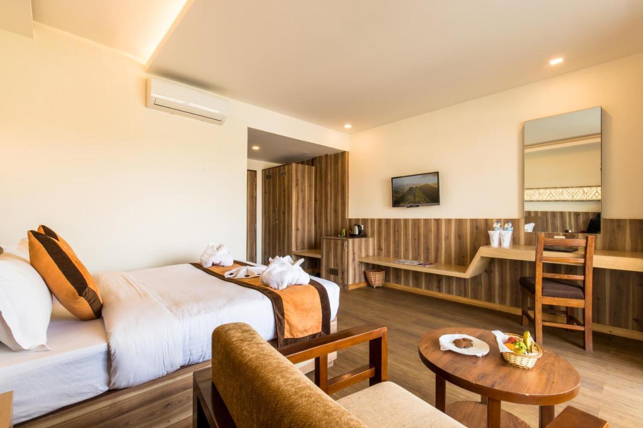 Park Safari Resort Sauraha Zewnętrze zdjęcie